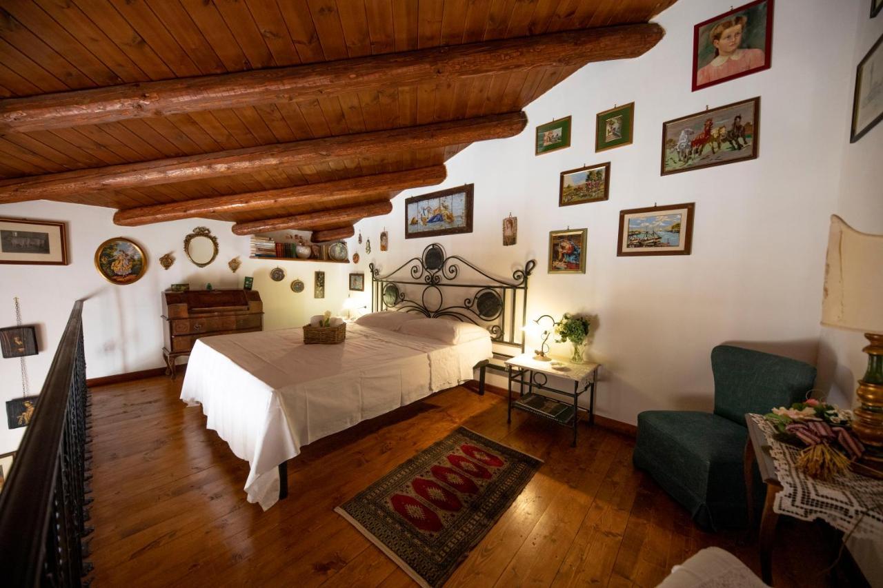 Familyholidays La Finestra Di Fronte Чефалу Екстериор снимка
