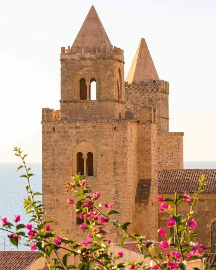 Familyholidays La Finestra Di Fronte Чефалу Екстериор снимка