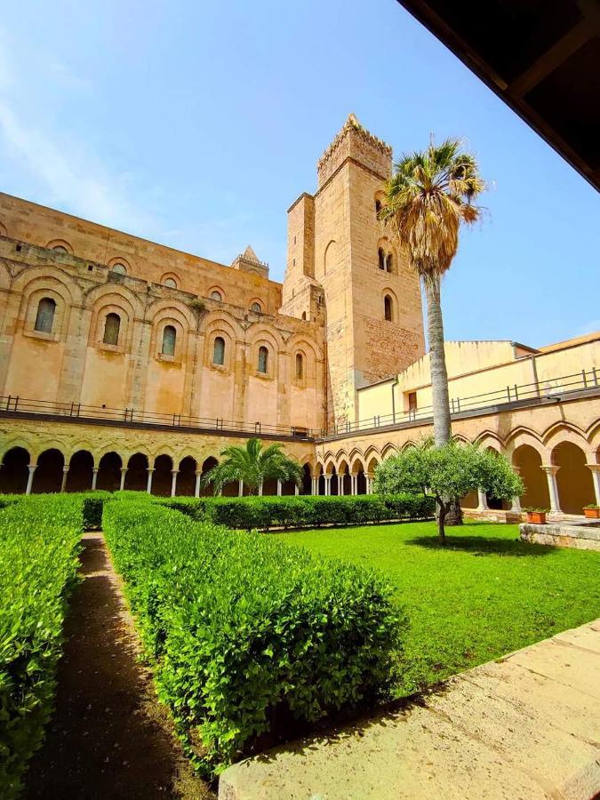 Familyholidays La Finestra Di Fronte Чефалу Екстериор снимка