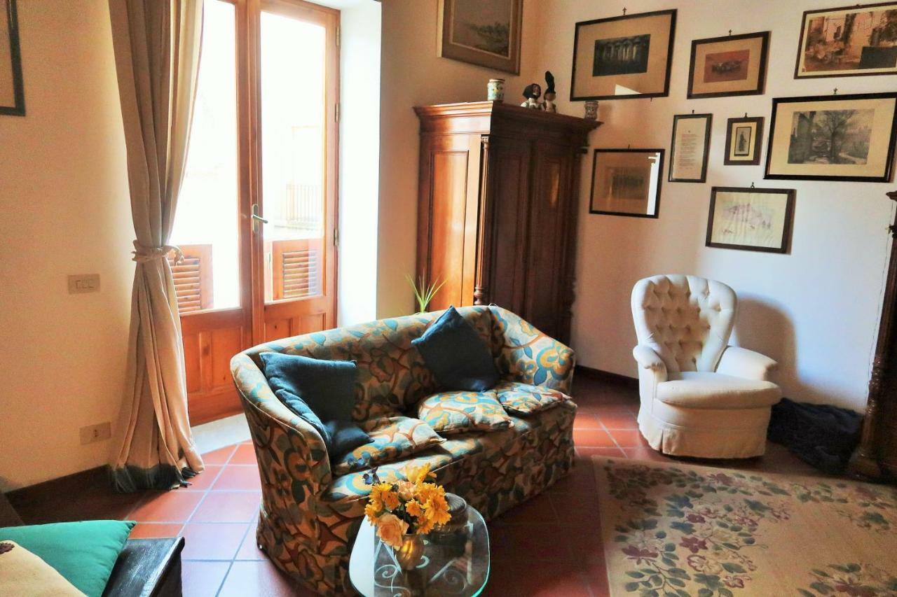 Familyholidays La Finestra Di Fronte Чефалу Екстериор снимка